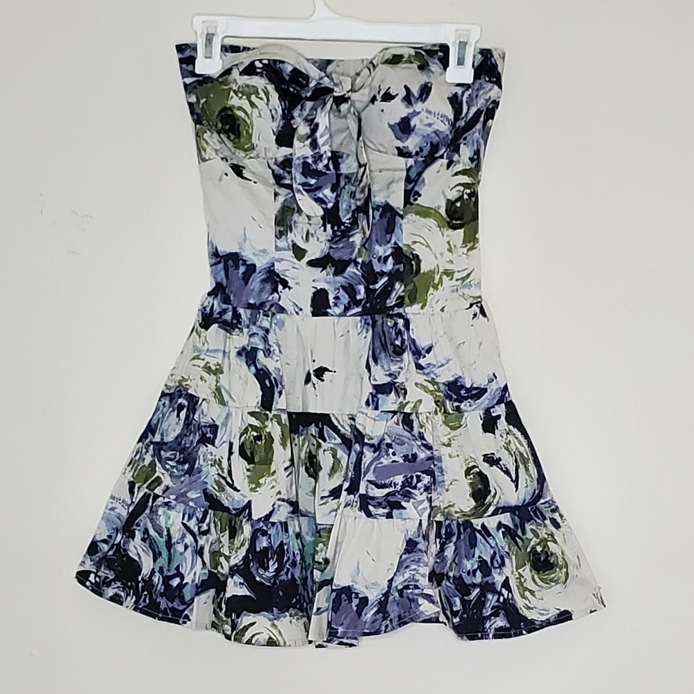 Alyn Paige, size 5/6, blue/white, floral, strapless